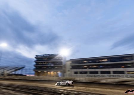 Clay races into Knoxville Nationals with Lucas Oil Late Model Dirt Series
