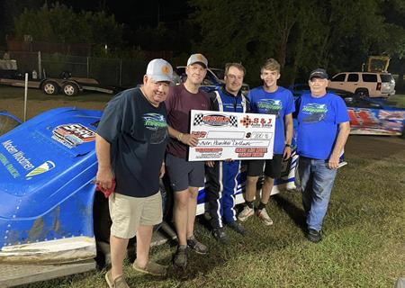 Marsh scores Labor Day Weekend victory at Magnolia Motor Speedway