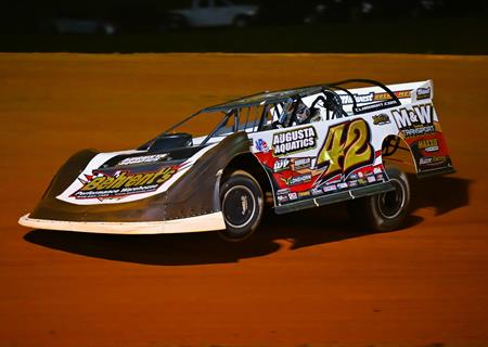 Cla Knight follows Hunt the Front Super Dirt Series to Smoky Mountain Speedway