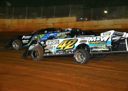 Knight attends World of Outlaws doubleheader at Boyd's