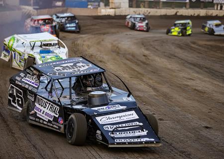 Holland posts trio of top-10 finishes in Week 1 of Summit Modified Nationals