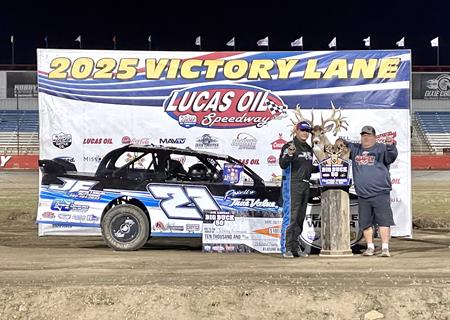 Fennewald captures Super Stocks Big Buck 50 and Jackson takes Late Model Fall Na