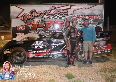 Ricky Weiss scores weekly victory at I-75 Raceway