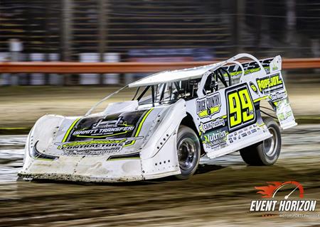 Wenger visits Farmer City for Illini 100 weekend