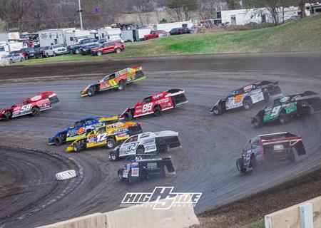 Jake O-Neil fifth in XR Dominator at Salina Highbanks Speedway