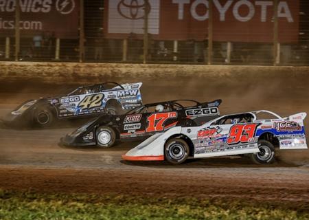 Knight attends Dirt Track at Charlotte for Colossal 100