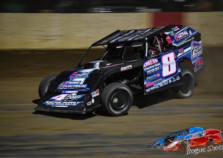 Misfortune stirkes in Modified Mafia Tour event at County Line Raceway