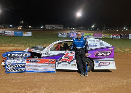 Taylor sweeps Scrappin' 40’s at Legit Speedway Park