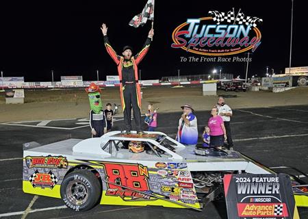 Nick O'Neil grabs checkered flag at Tucson Speedway