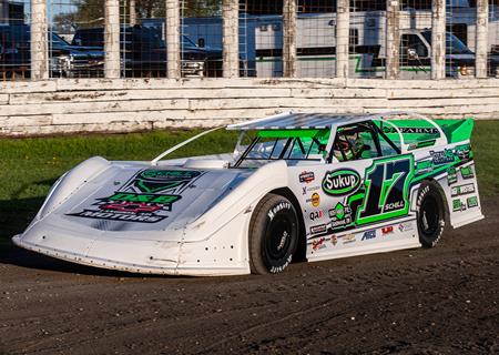 Schill sweeps in Late Model at Williston Basin