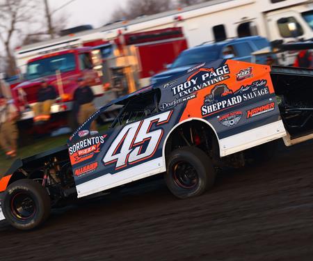 Kyle Hammer grabs pair of fifth-place finishes at Farmer City and Lincoln