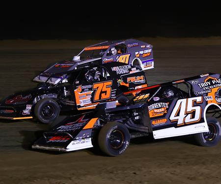 Kyle Hammer competes in Hell Tour show at Farmer City Raceway
