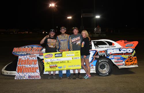 Myles Moos soars to first win of 2022 at Farmer City