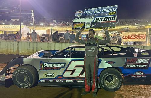 Mack McCarter finds victory lane at Volunteer Speedway with American All-Stars