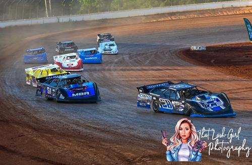 Mack McCarter races into J.T. Kerr Memorial at I-75 Raceway