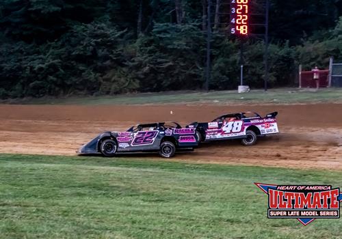 Derek Groomer competes at Lincoln Park Speedway