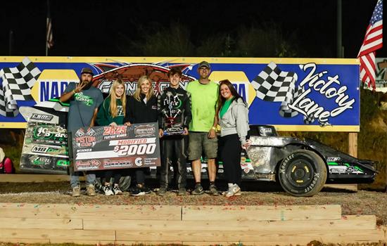 Blake Adams sweeps weekend at Granite City Motor Park; grabs four checkered flag