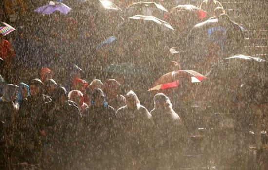 PERSISTENT SHOWERS & UNSEASONABLY C