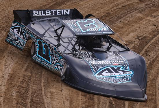 Ross Bailes attacks Dirt Late Model Dream with AK Race Cars