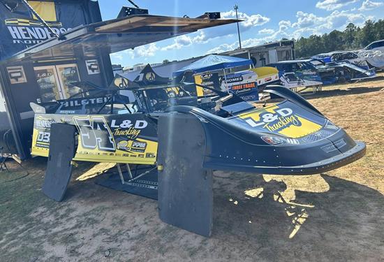 Henderson Motorsports competes with Hunt the Front Super Dirt Series at Southern