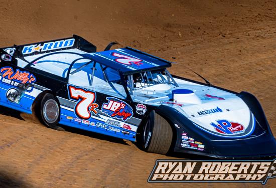 Robinson Rolls into Prelim Features At Florence