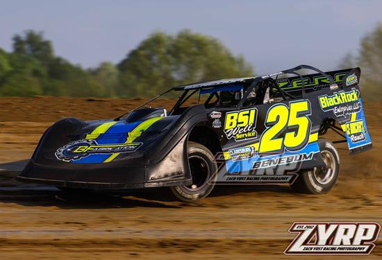 Benedum charges to Top-10 finish at Muskingum County Speedway
