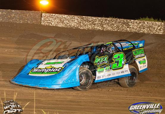 Tanner Kellick competes in busy weekend at Super Bee Speedway