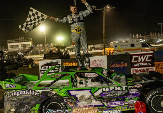Tyler Erb dominates at Greenville, defends Gumbo Nationals title