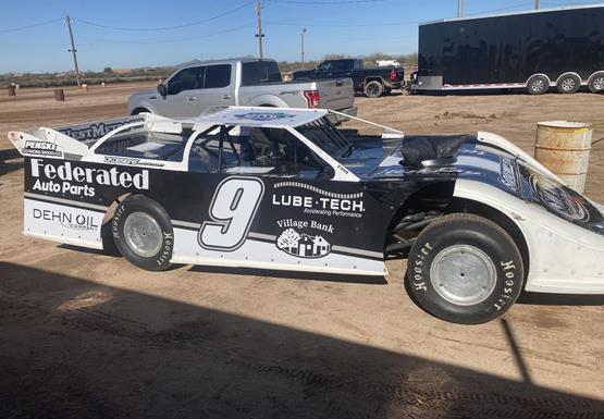 Schrader Races into Central Arizona Raceway