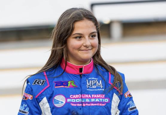 Delaney Gray impresses with two runner-up finishes in Legend car debut