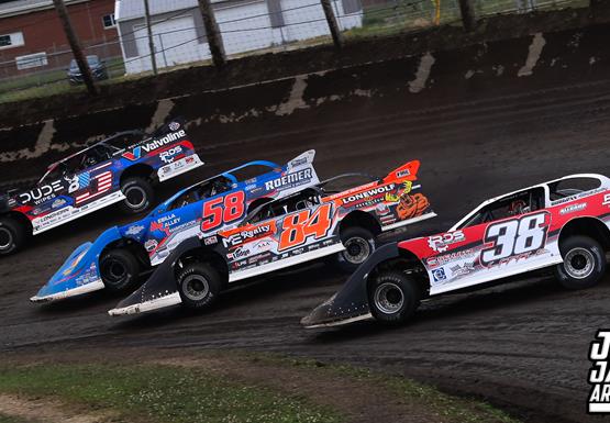 Castrol FloRacing Night in America presented by Kubota gets back to action at Illinois' Lincoln Speedway!