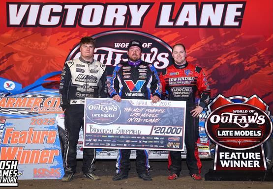 Troutman secures podium finish at Farmer City Raceway with World of Outlaws