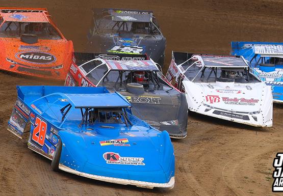 Quincy's Adams County Speedway hosts both MARS Late Model and Modified Championship Tours!