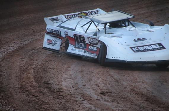 Lucas Handley follows 4 State Dirt Late Model Series to Wheatland