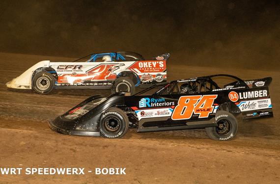 Andrew Wylie competes with World of Outlaws at Marion Center