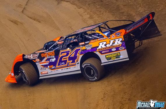 Unzicker visits The Dome for Gateway Dirt Nationals