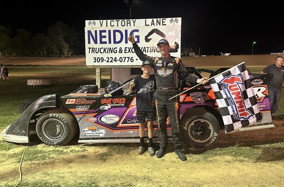 Unzicker sweeps at Spoon River, fifth at FALS