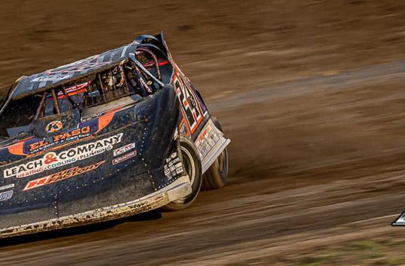 Pair of 11th-place finishes with World of Outlaws at I-55