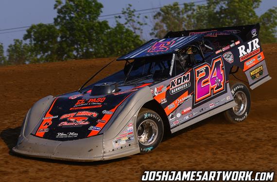 Top-10 finish in World of Outlaws Farmer City Showdown
