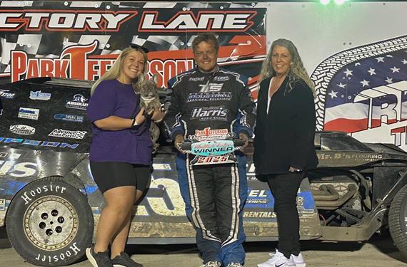 Thompson charges to Park Jefferson victory