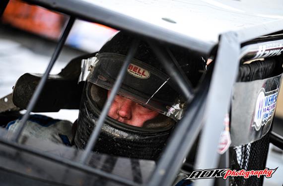 Cody Thompson competes at Crawford County Speedway