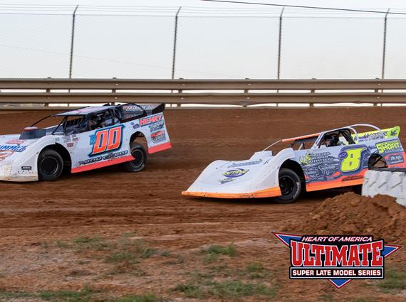 Dustin Linville competes with American All Stars at Lake Cumberland Speedway