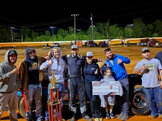 Dustin Linville grabs checkered flag at Ponderosa Speedway