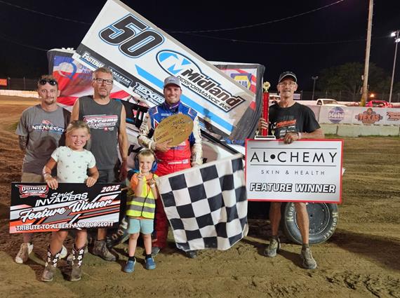 Paul Nienhiser Back In Victory Lane with Sprint Invaders