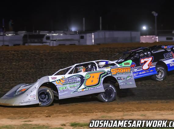 Linville races at Brownstown with Castrol FloRacing Night in America