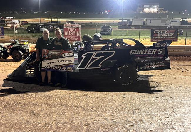 Logan Roberson picks up $2,500 Freedom 40 victory at Natural Bridge Speedway