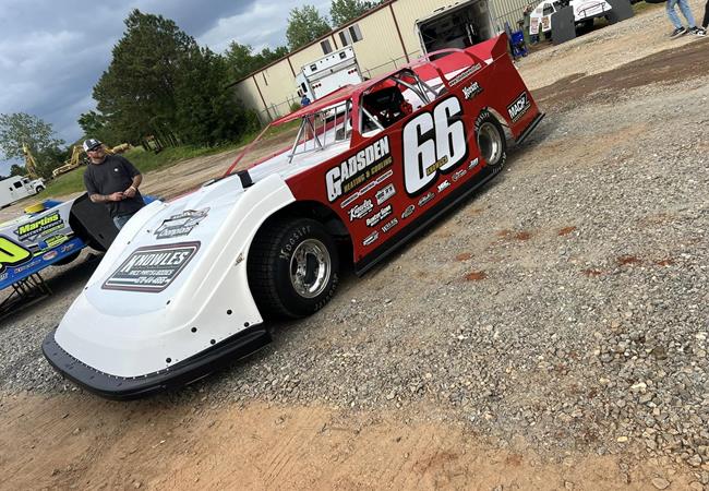 Jake Knowles debuts new car at Dixie Speedway with Crate Racin' USA