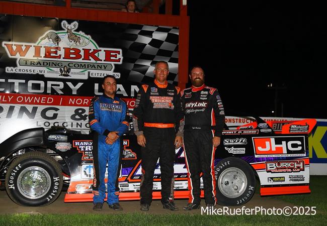 Bruening earns podium finish with Malvern Bank East Series at Winneshiek Raceway