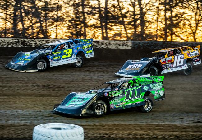 Bruening attends Dairyland Showdown with World of Outlaws
