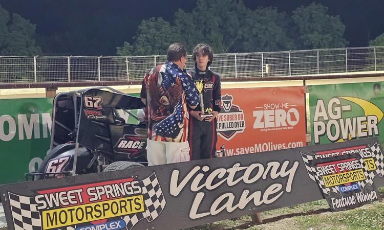 Red-hot Waylon Phillips back in Victory Lane at Sweet Springs